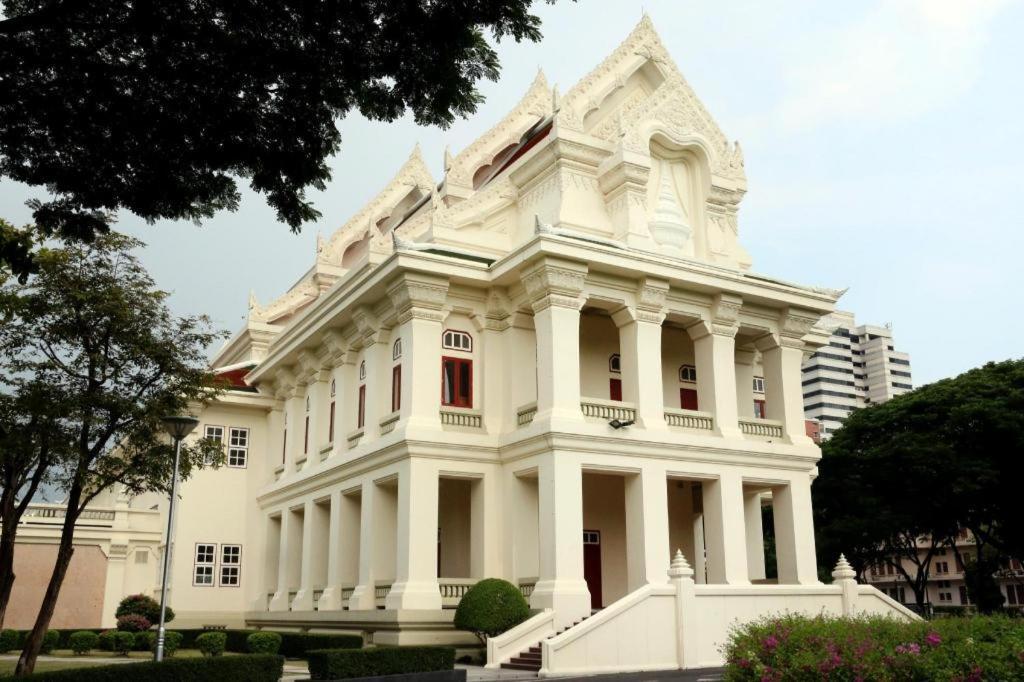 Nandha Hotel Bangkok Exterior foto