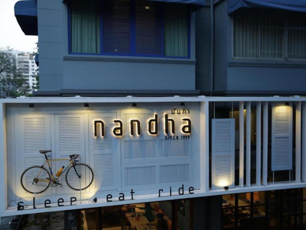 Nandha Hotel Bangkok Exterior foto